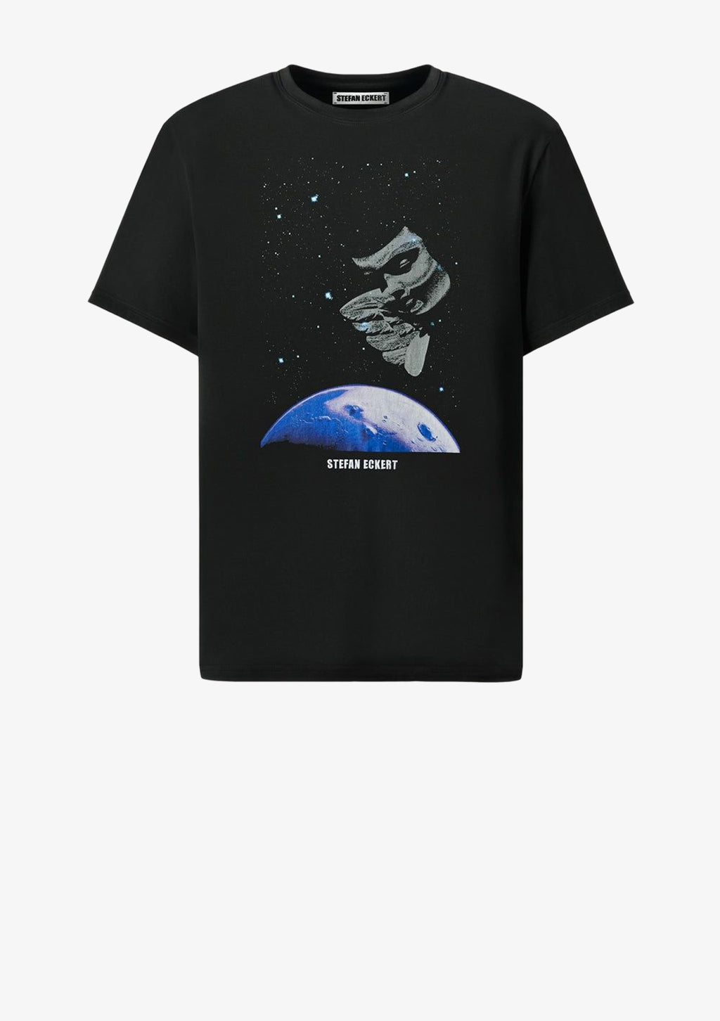 Schwarzes Pima-Cotton T-Shirt von Stefan Eckert mit Angel of the Universe Digitalprint und gesticktem Logo