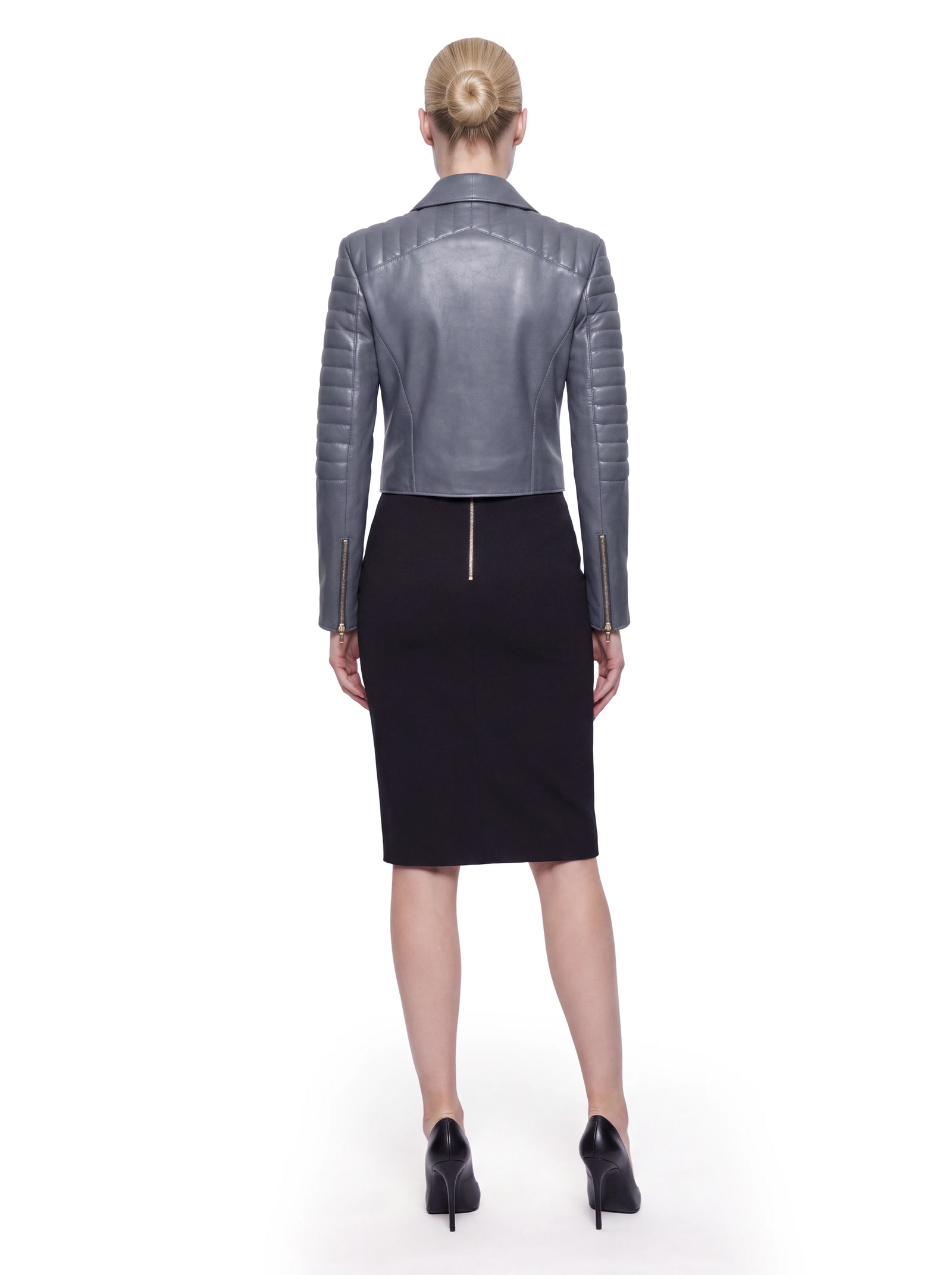 Schwarzer Luxus Designer Bleistiftrock für Damen mit figurbetontem Schnitt, knielanger Silhouette und goldfarbenem Reißverschluss als elegantes Detail.