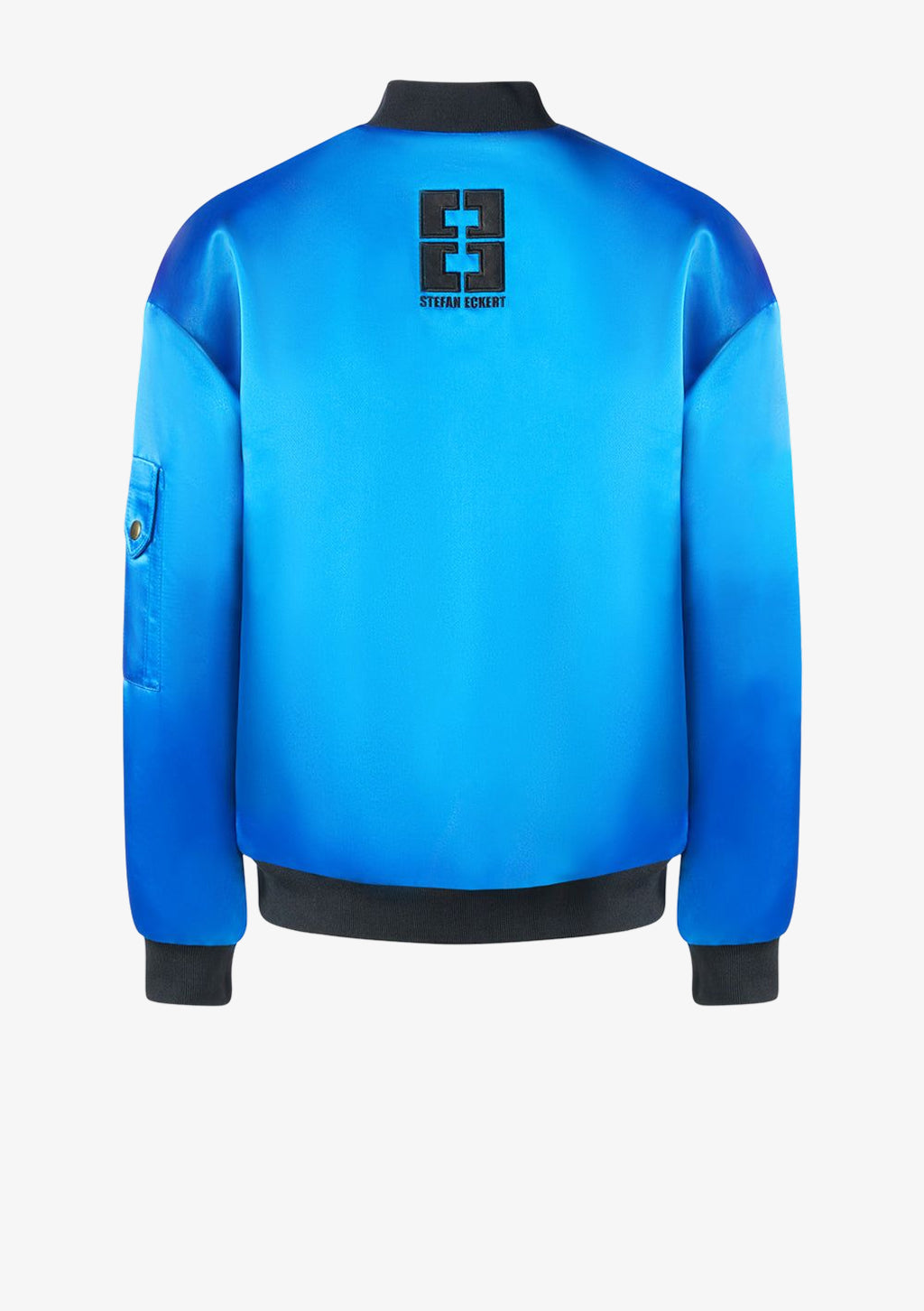 Luxus Bomberjacke für Damen von Designer Stefan Eckert in blau. Erhältlich in Hamburg, London, New York, London und Paris. Luxury bomber jacket for women by designer Stefan Eckert in blue. Available in Hamburg, London, New York, London and Paris.