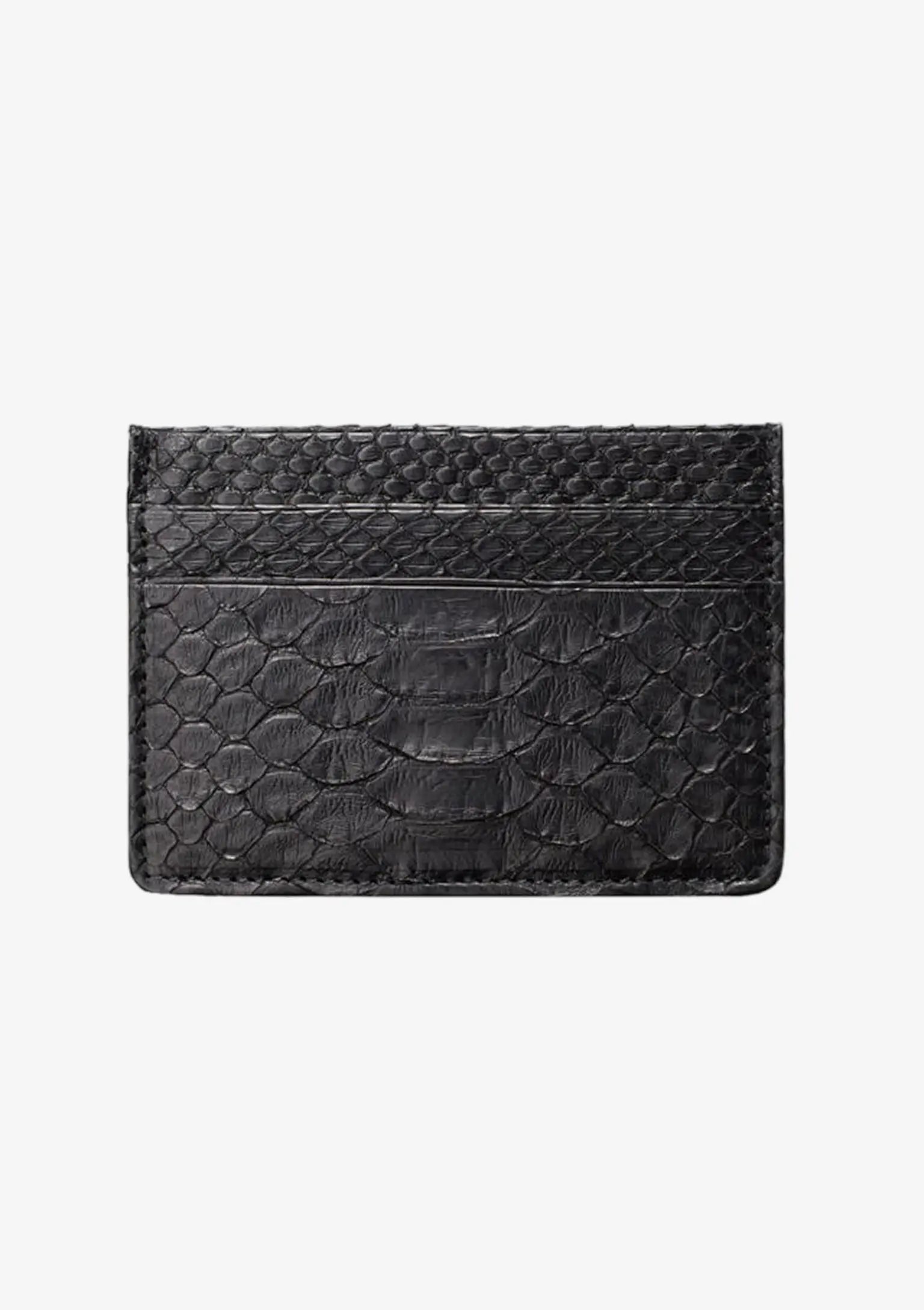 Designer Cardholder aus schwarzem Pythonleder mit mehreren Kartenfächern und charakteristischer Schuppenstruktur