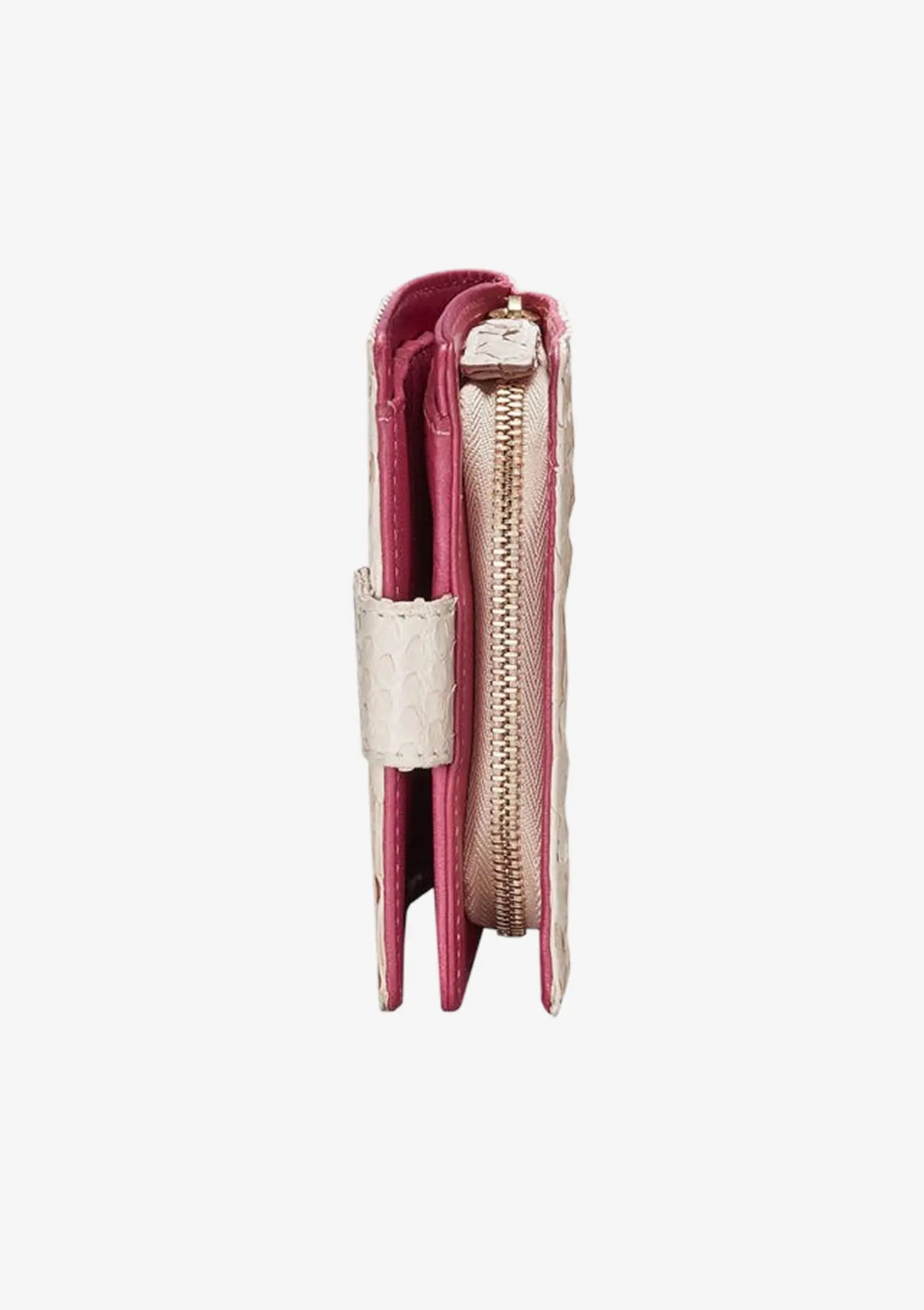 Designer Compact Wallet aus Pythonleder in Nude mit pinkfarbenem Innenleben, Verschlussriegel und kompakter Seitenansicht.