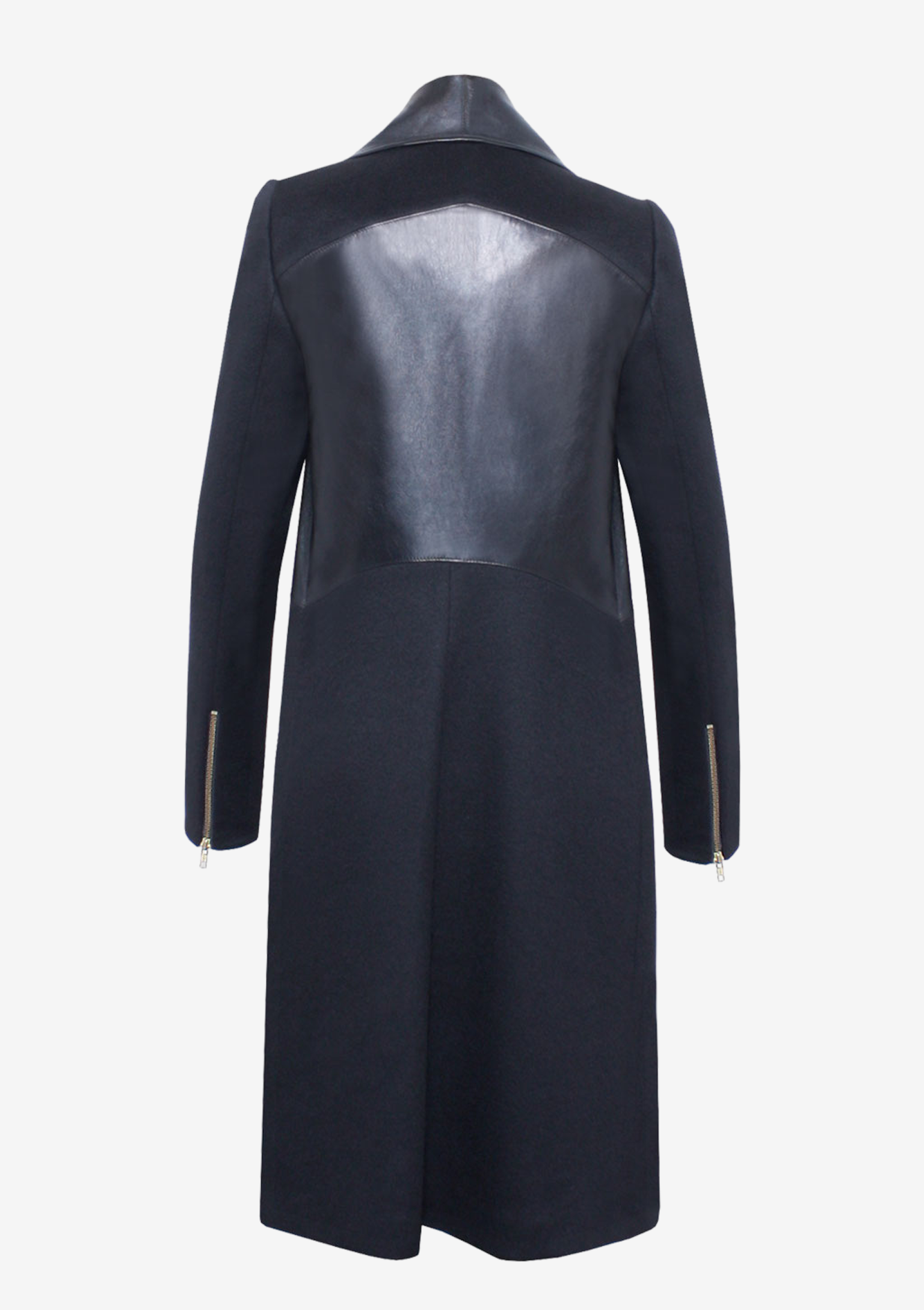 Exklusiver Mantel Damen mit Volantkragen aus edlem Kaschmir und hochwertigem Lammleder, von Designer Stefan Eckert. Online und im Store in Hamburg