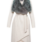 Luxuriöser Mantel Double Kaschmir mit Fellkragen für Damen, von Designer Stefan Eckert. Erhältlich in unterschiedlichen Größen und als Maßanfertigung im Store in Hamburg.jpg