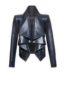 Lederjacke Damen mit Volantkragen - B2 - Lederjacke-Damen-Volant-und-Schultersteppung,-schwarz,-von-Modedesigner-Stefan-Eckert-aus-Hamburg-1