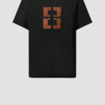 Designer T-Shirt by Stefan Eckert, made of high quality organic cotton, with lamb leather logo embroidery in vintage look. For men and women. Available in two sizes.