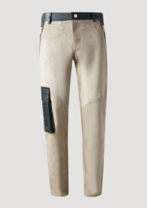 Velours-Lederhose für Herren von Designer Stefan Eckert in beige-schwarz. Gefertigt aus hochwertigem Stretch-Lammleder. Erhältlich in Hamburg, New York, London, Paris und Mailand. Velour leather pants for men by designer Stefan Eckert in beige-black. Made of high quality stretch lamb leather. Available in Hamburg, New York, London, Paris and Milan.