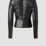 Luxus Lederjacke - the Skeleton leather jacket- für Damen im Bikerstil mit Steppungen in schwarz aus feinem Lammleder von Designer Stefan Eckert. Erhältlich in Hamburg, London, New York, London und Paris. The Skeleton leather jacket for women in biker style with quilting in black made of fine lamb leather by designer Stefan Eckert. Available in Hamburg, London, New York, London and Paris.