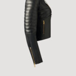 Luxus Lederjacke - the Skeleton leather jacket- für Damen im Bikerstil mit Steppungen in schwarz aus feinem Lammleder von Designer Stefan Eckert. Erhältlich in Hamburg, London, New York, London und Paris. The Skeleton leather jacket for women in biker style with quilting in black made of fine lamb leather by designer Stefan Eckert. Available in Hamburg, London, New York, London and Paris.