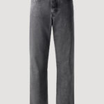 Jeanshose Herren schwarz von Designer Stefan Eckert. Erhältlich in Hamburg, New York, London, Paris und Mailand. Jeans pants men black by designer Stefan Eckert. Available in Hamburg, New York, London, Paris and Milan.