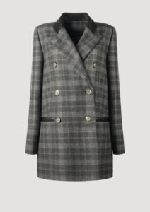 Bonnie Blazer Karo, Doppelreihiger Blazer für Damen aus karierter feiner Wolle in grau und schwarz mit geflochtenem Lederkragen von Designer Stefan Eckert. Erhältlich in Hamburg, London, New York, London und Paris. Double-breasted blazer for women in checked fine wool in gray and black with braided leather collar by designer Stefan Eckert. Available in Hamburg, London, New York, London and Paris.