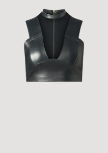 Triangle Leder Top aus Stretch-Lammleder von Designer Stefan Eckert. Erhältlich in Hamburg, London, New York, London und Paris. Leather top in stretch lambskin by designer Stefan Eckert. Available in Hamburg, London, New York, London and Paris.