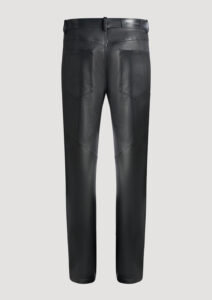 Luxus Lederhose Herren aus Stretch-Lammleder von Designer Stefan Eckert. Erhältlich in Hamburg, Paris, New York und London. Leather pants men from stretch lamb leather by designer Stefan Eckert. Available in Hamburg, Paris, New York and London.